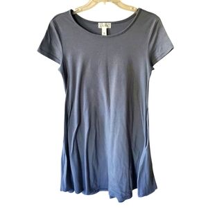 Just be Gray‎ short sleeve tee dress with pockets in size Small Womens